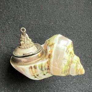 Antique shell Trinket